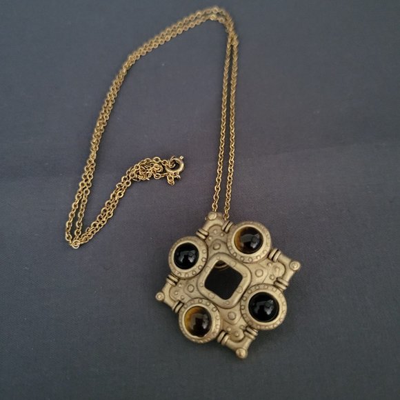 Premier Designs Jewelry - Premier Designs Gold Tone Pendant Necklace Tigers Eye Black Bead Industrial 26"